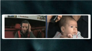 Imatge de Pepe Ribes pare i fill durant una videoconferència