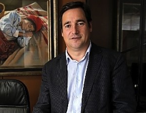 Juan Bautista Roselló al seu despatx de la diputació