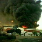 Incendi a la nau industrial de Benissa. Foto de @hjmoll