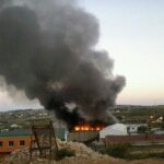 Incendi a la nau industrial de Benissa. Foto de @llacer66