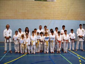 Alumnes de l'escola de karate de Benissa (temporada 2012-2013)