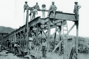 Treballadors durant la construcció del Pont del Quisi