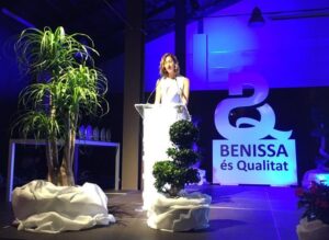 La regidora Isabel Bou durant els últims premis "Benissa és Qualitat"